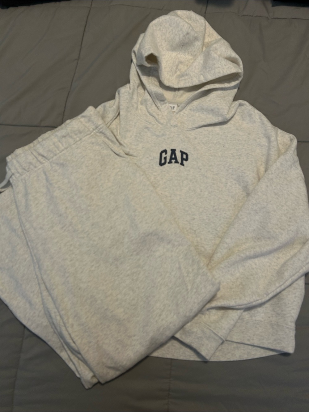 GAP Womens Cream Hoodie and Sweatpants Set